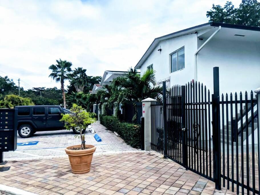 A2 - Endless Summer Vacation Rentals - 3 Bedroom Apartment Close To Casino Fort Lauderdale Eksteriør billede
